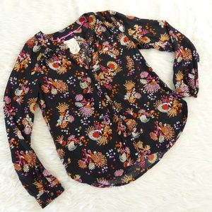 28 of 52 Conversations Black Floral Bird Blouse